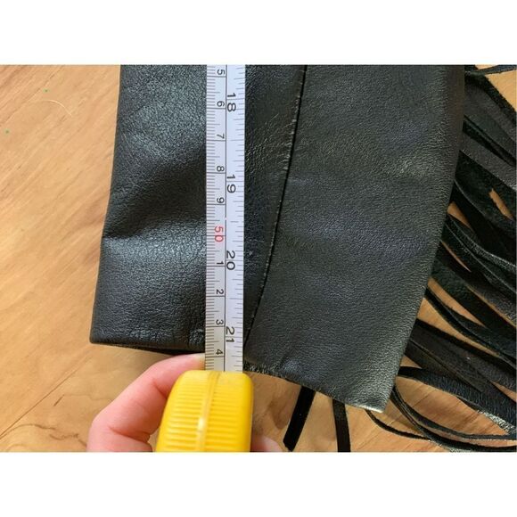 Fringe leather like black jacket size medium - Picture 12 of 13